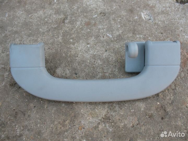 Ручка потолка Mitsubishi Colt 6