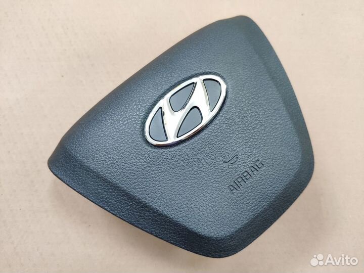 Заглушка руля Hyundai Elantra AD с 2015 года