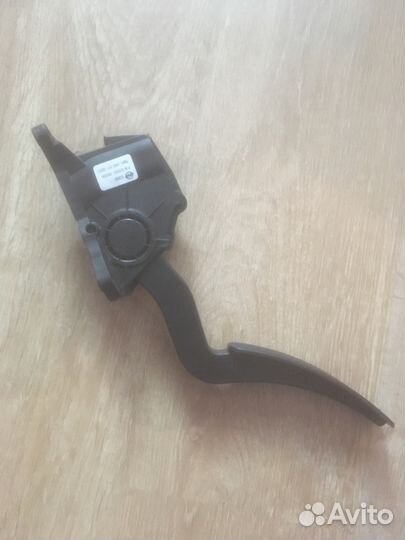 Педаль газа 2055034000 Ssang Yong Action New