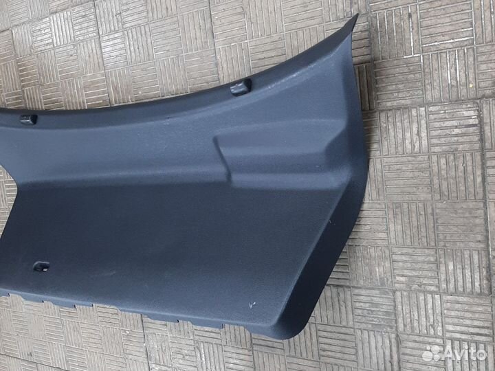 Обшивка крышки багажника Skoda Octavia A4