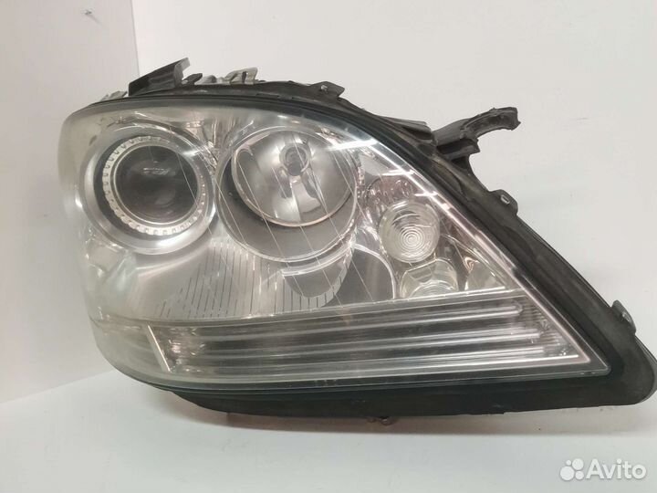 Фара правая Mercedes-Benz ML 164