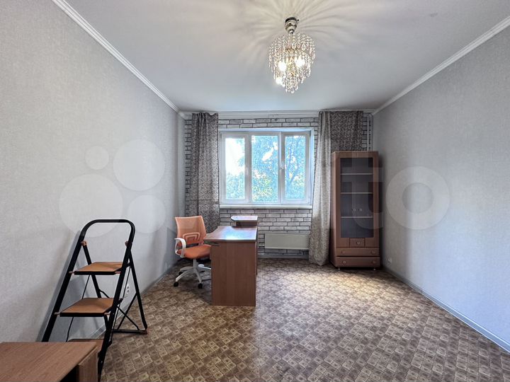 2-к. квартира, 58 м², 2/14 эт.