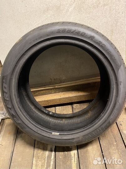 Pirelli P Zero 265/40 R20