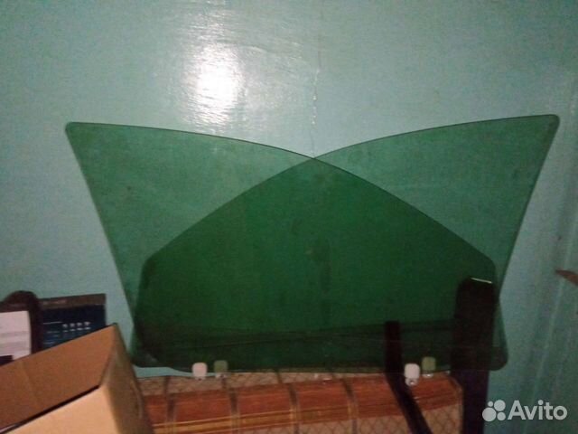 Стекло переднее Пежо 4007