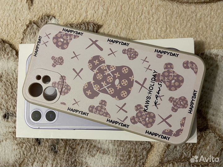 Чехлы на iPhone 11