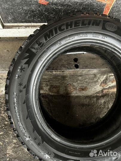 Michelin X-Ice 3 215/60 R16 99T