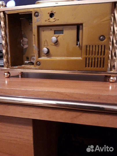 Настольные часы