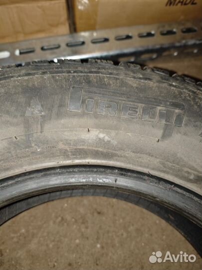 Pirelli Chrono 205/75 R16C 110R