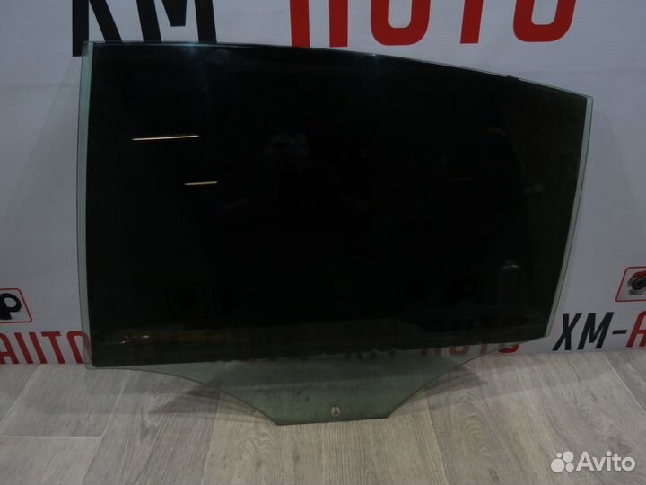 Стекло заднее левое Volkswagen Passat B6