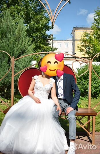 Свадебное платье 42 44 бу