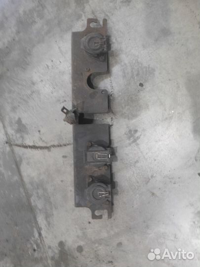 Кронштейн выводов на прицеп камаз 5490