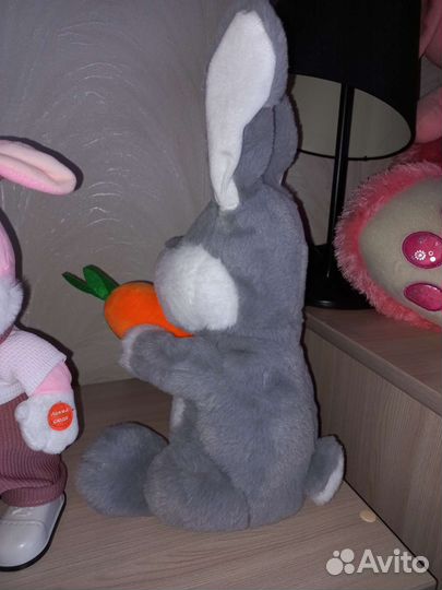 Заяц игрушка. Музыкальные