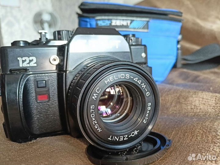 Зеркальный фотоаппарат