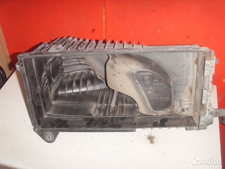 Корпус воздушного фильтра 7L6129607BE Audi Q7 (4L)