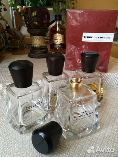 Флакон от духов от фирмы P Frapin & Co