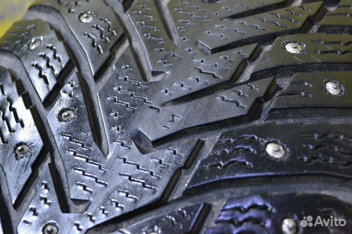 Nokian Tyres Hakkapeliitta 8 225/50 R17