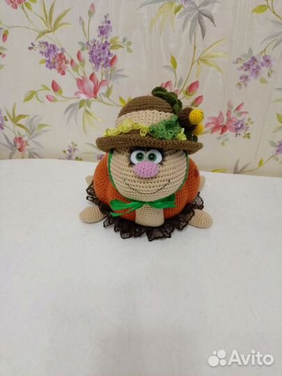 Продам вязаную черепашку тыковку для интерьера