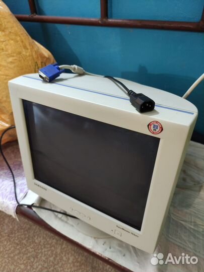 Продам монитор Samsung SyncMaster 753 DFX