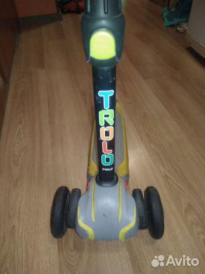 Самокат Trolo Rapid