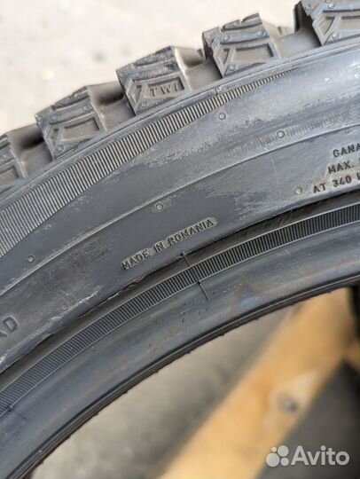 Pirelli Ice Zero 2 245/40 R19 90H