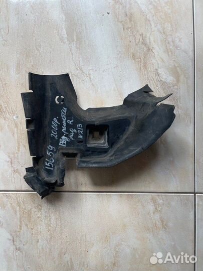 Воздуховод радиатора правый Mercedes Benz E Class