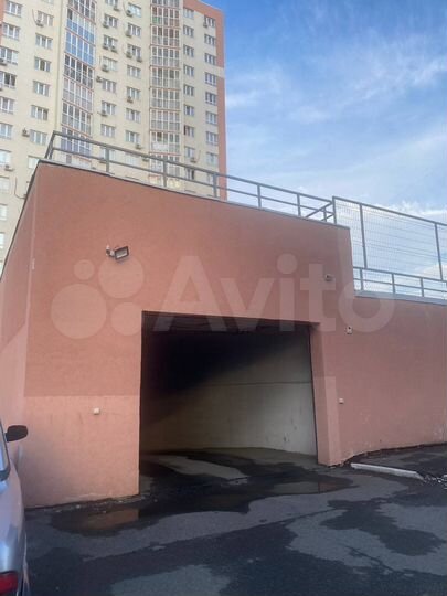 Машиноместо, 14 м²
