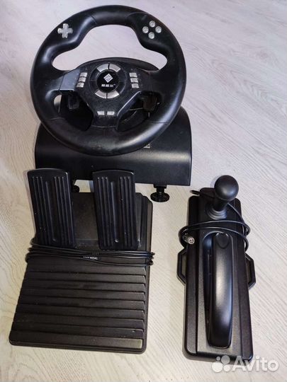 Игровой руль с педалями для пк
