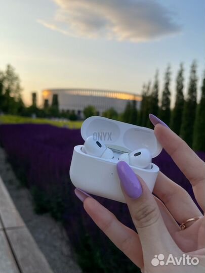 AirPods Pro 2 platinym +