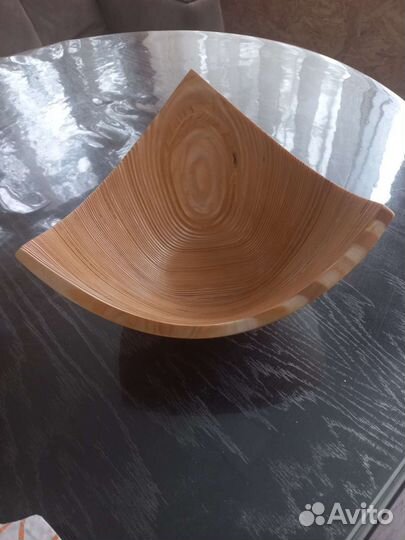 Ваза для фруктов из дерева