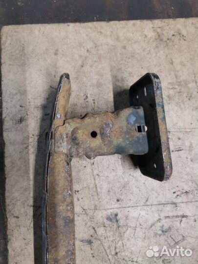 Усилитель бампеpa задний Ford Focus 3 хетчбек 1.6