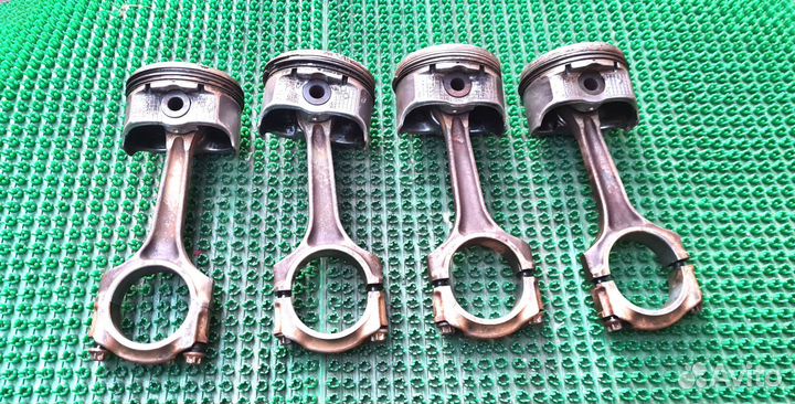 Поршень Peugeot 607, 407 2.2 Бензин 3FZ ew12j4