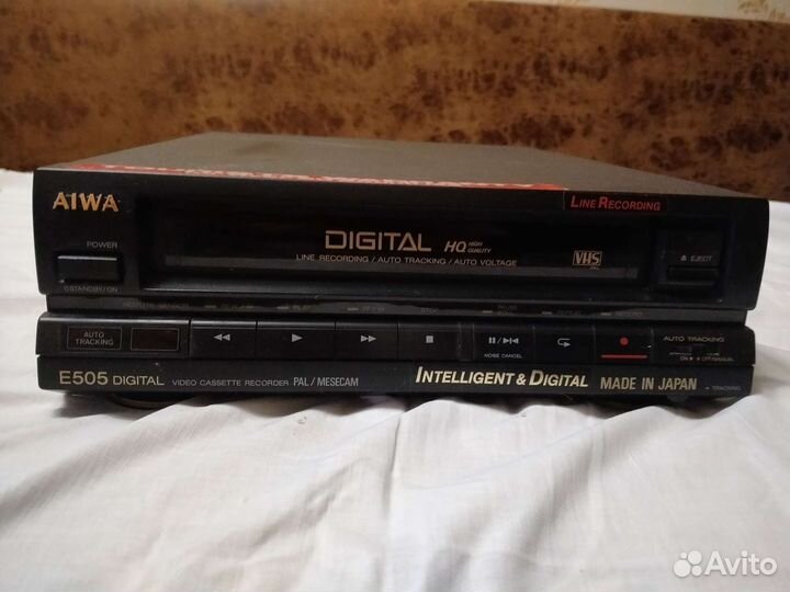 Видеомагнитофон aiwa
