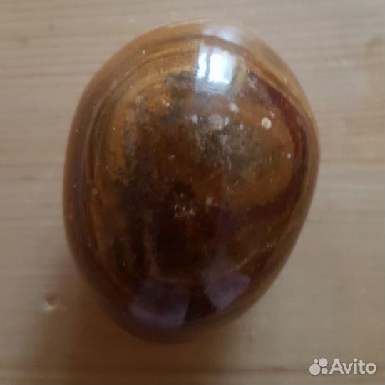 Яйцо из яшмы