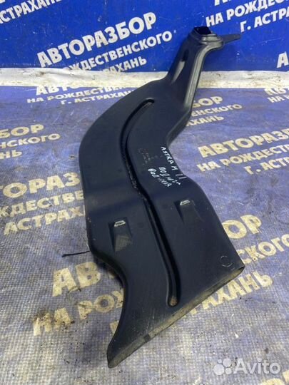 Воздуховод Opel Astra H универсал 2012