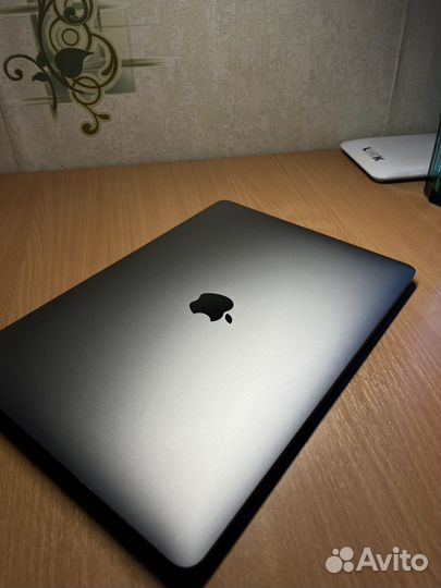 Apple macbook pro 13 2019 128GB