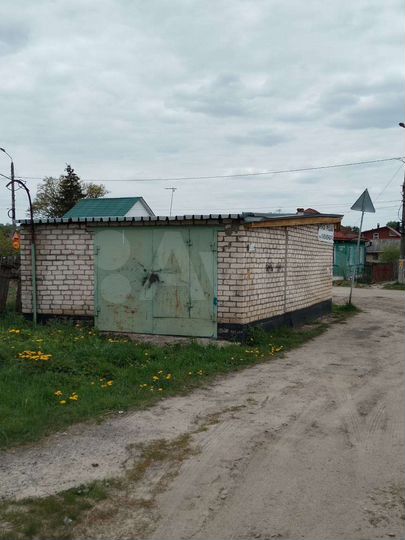 Гараж, > 30 м²