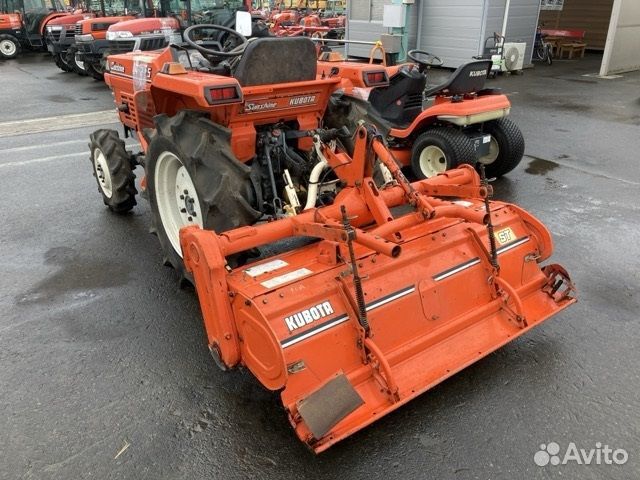 Мини-трактор Kubota L1-215, 2012