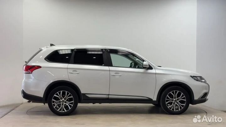 Mitsubishi Outlander 2.0 CVT, 2016, 115 472 км