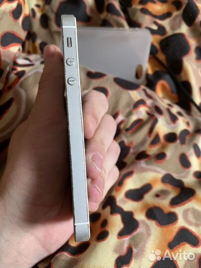 iPhone 5S, 16 ГБ