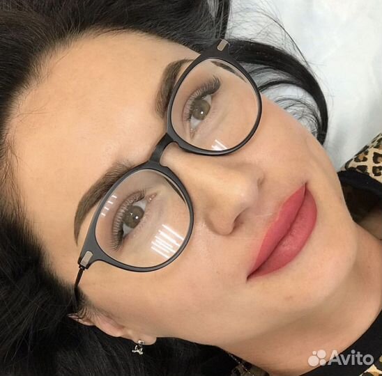 Перманентный макия губ, век