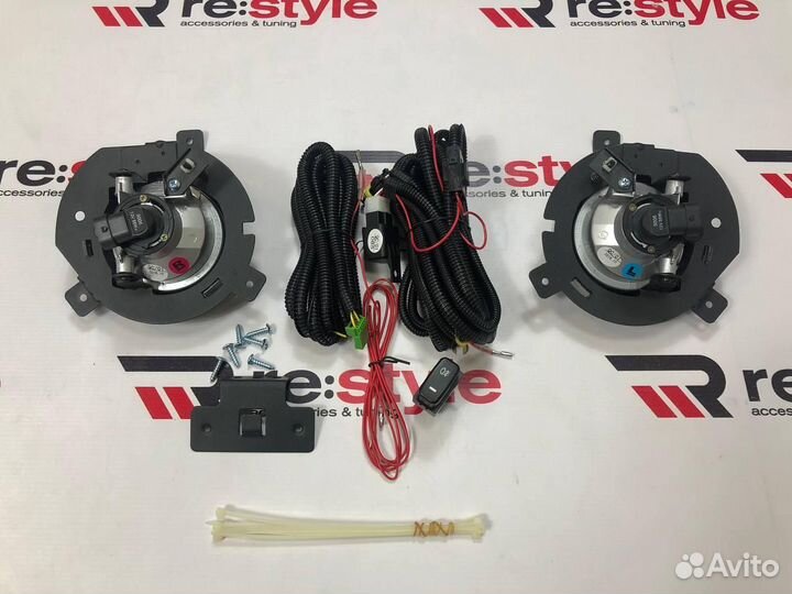 Установочный комплект туманок Mitsubishi D2166