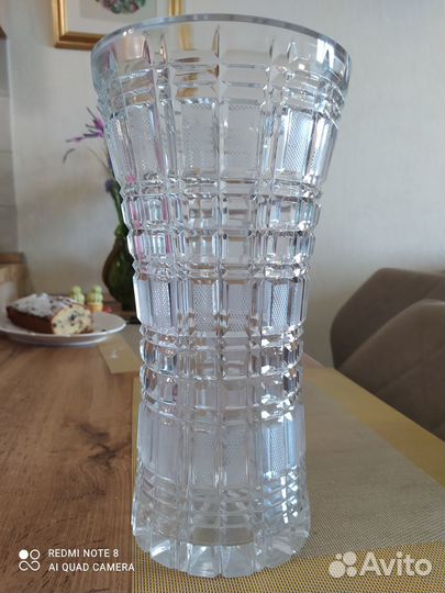 Большая хрустальная ваза и ваза для фруктов