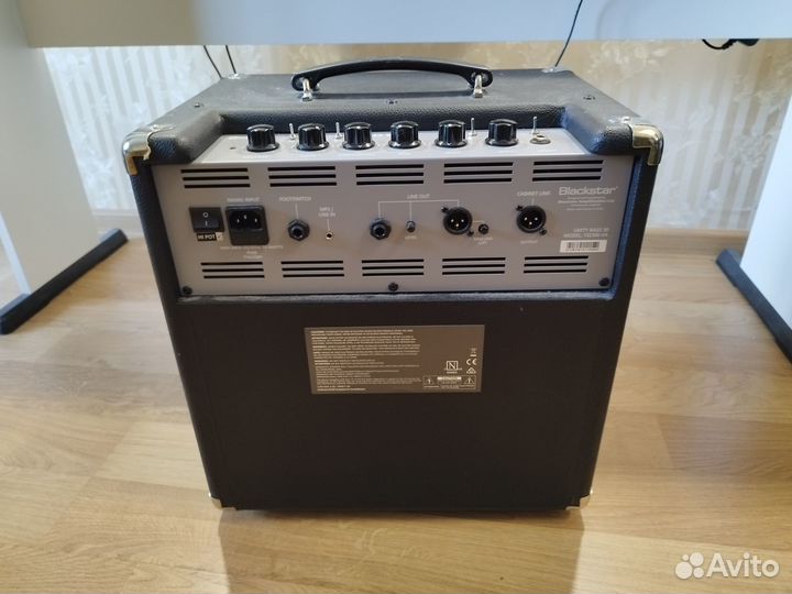 Басовый комбик Blackstar bass Unity 30