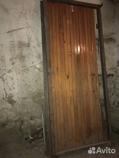 Металлическая дверь входная