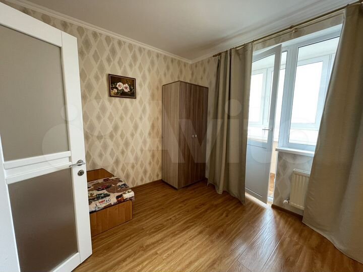 1-к. квартира, 52 м², 1/12 эт.