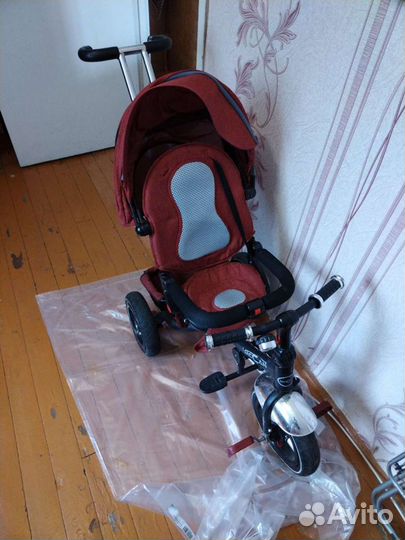 Детский велосипед с родительской ручкой мало б/у