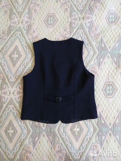 Школьная форма: жилетка, юбка р. 32