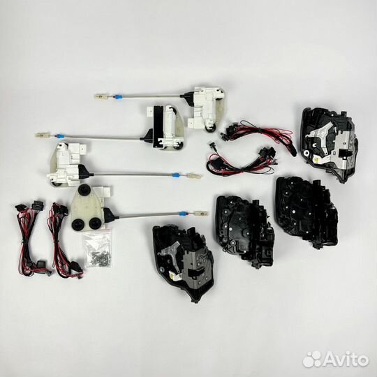 Доводчики дверей BMW F15