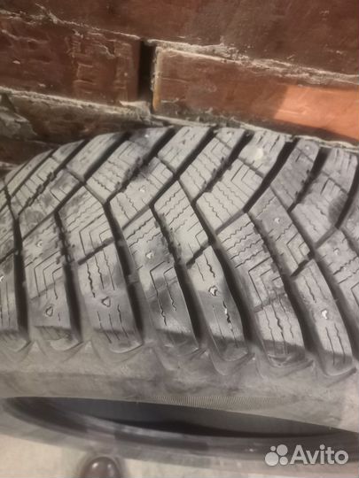 Goodyear UltraGrip Ice Arctic SUV 225/65 R17