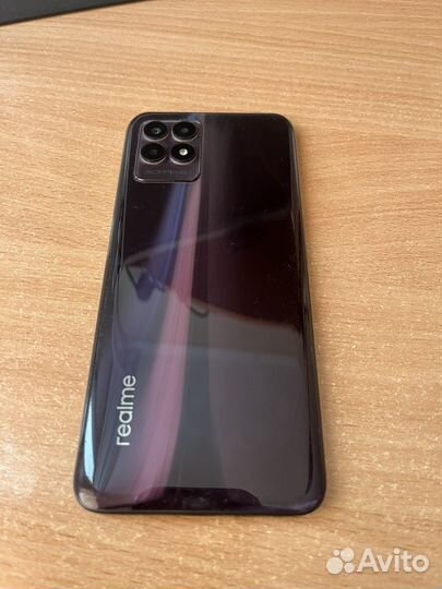 Телефон realme 8i